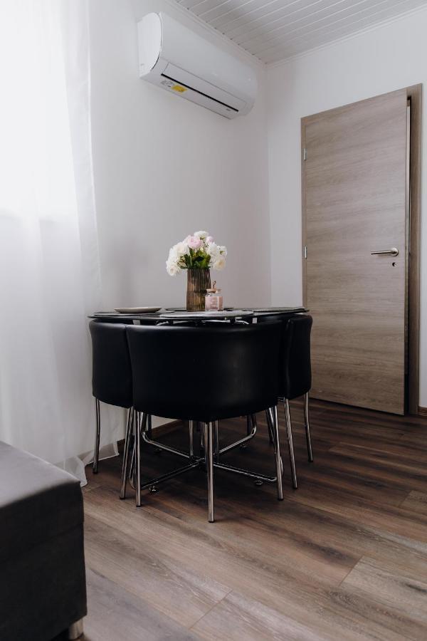 Nyirfa Apartman Vonyarcvashegy Exteriér fotografie